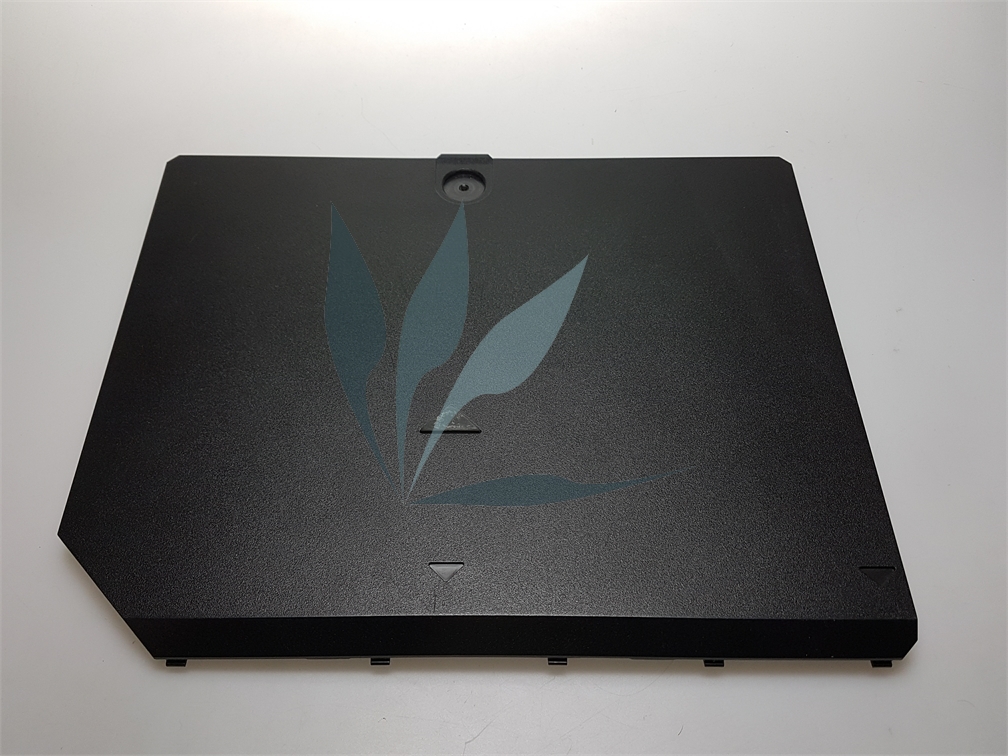 Trappe d'accès menant au disque dur et barrette mémoire pour Asus G74SX