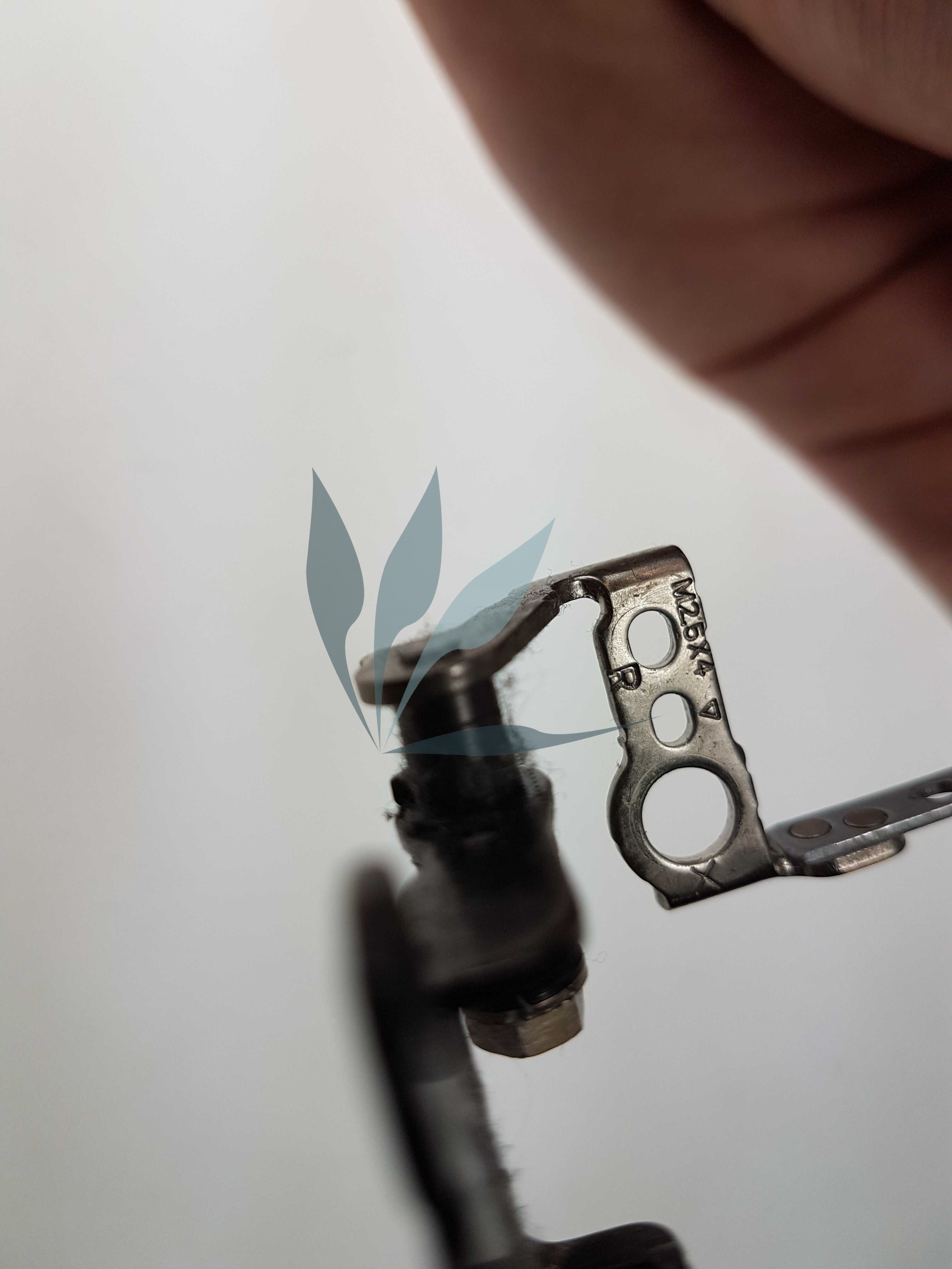 Charnière droite pour Packard-Bell Easynote TV44HC