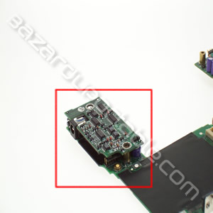 Carte située au dessus du connecteur d'alimentation pour HP Omnibook 4100