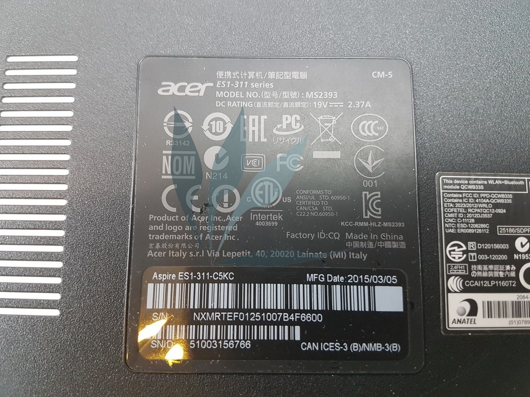 Fond de caisse noir pour Acer Aspire ES1-311