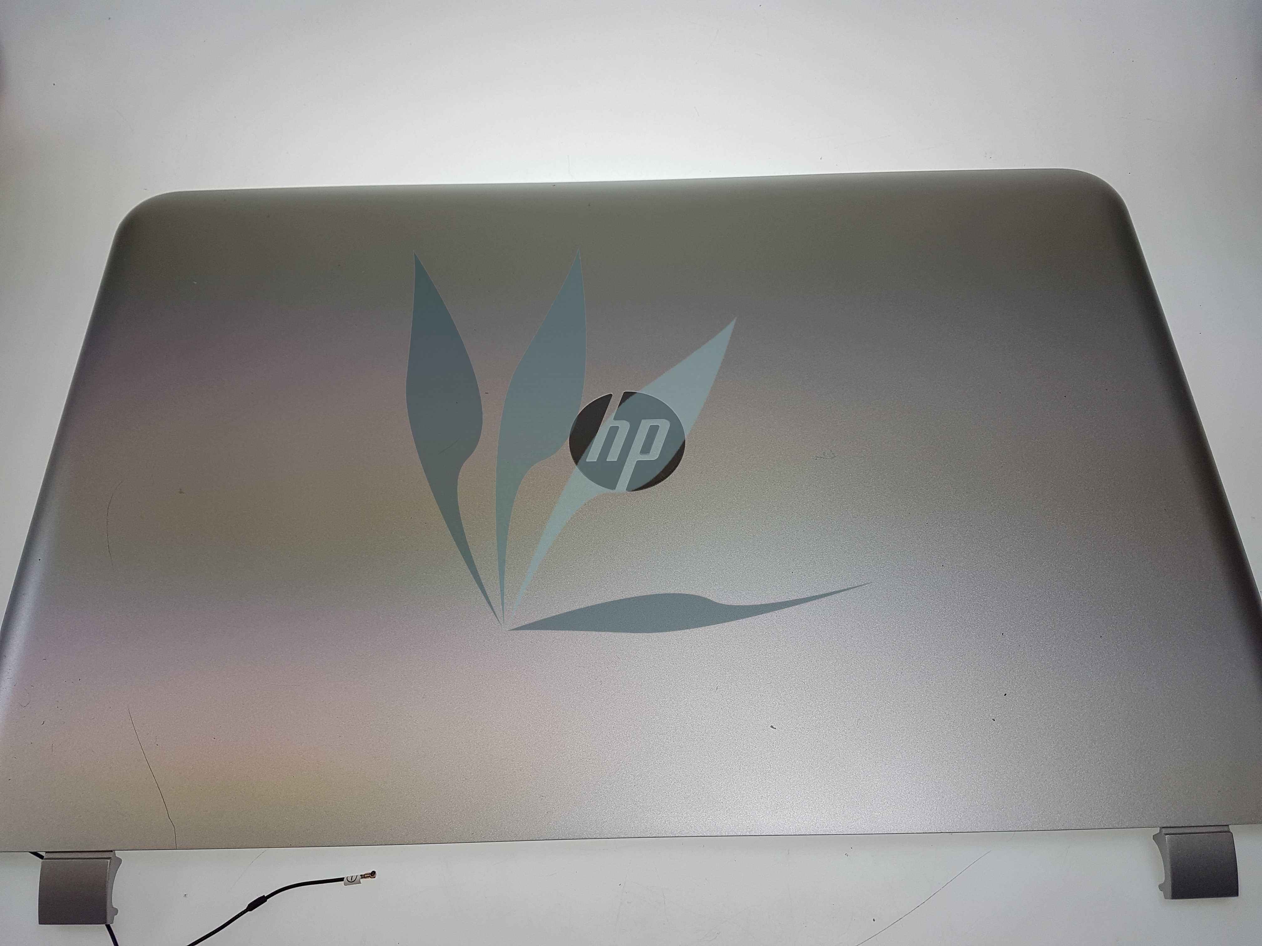 Capot supérieur écran blanc avec cablage pour HP 17-G128NF