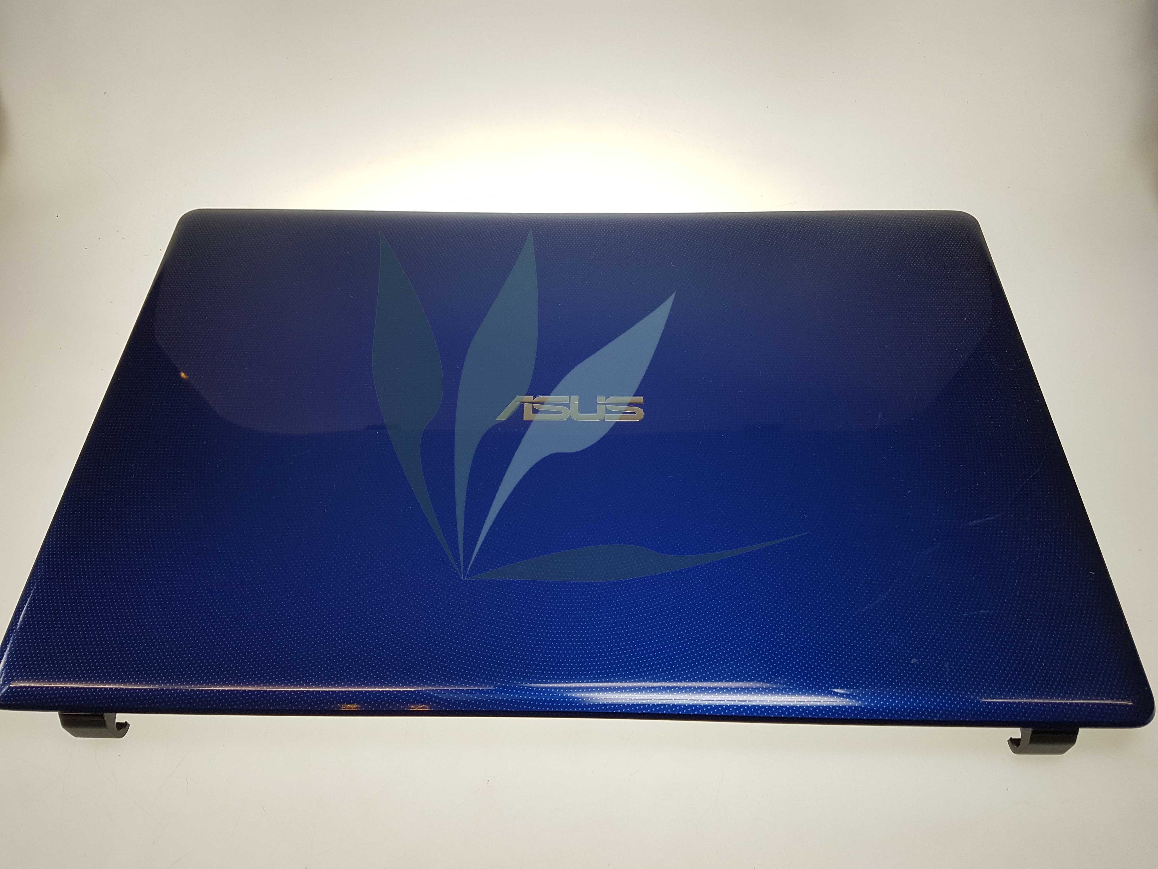 Coque arrière bleue de l'écran pour Asus XX550LDV

Vendue avec les antennes wifi et les caches charnières