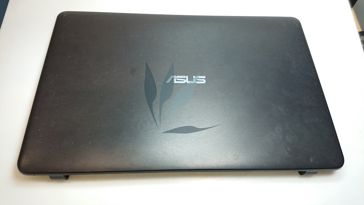Plasturgie écran capot supérieur version tactile pour Asus X751LD