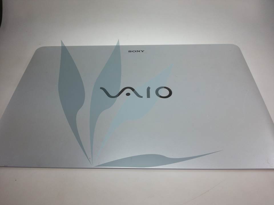 Plasturgie coque capot écran extérieur avec webcam pour Sony SVF152C29M