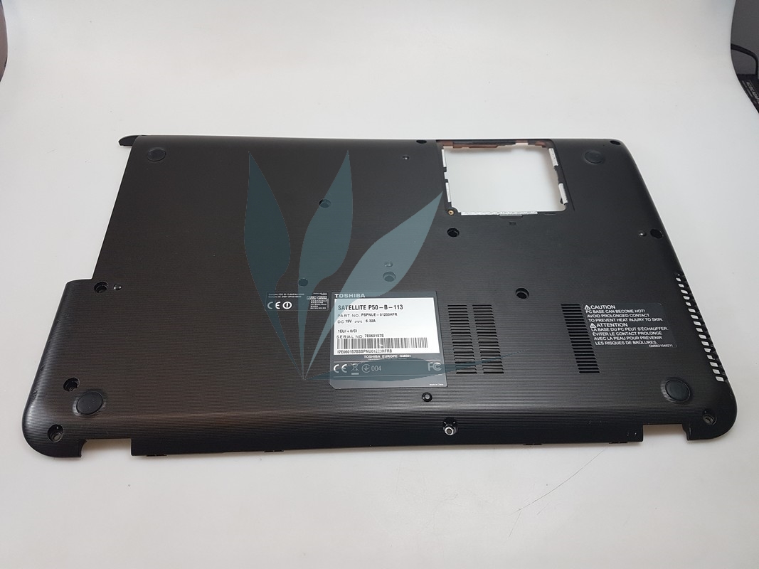 Plasturgie fond de caisse pour Toshiba Satellite P50-B
