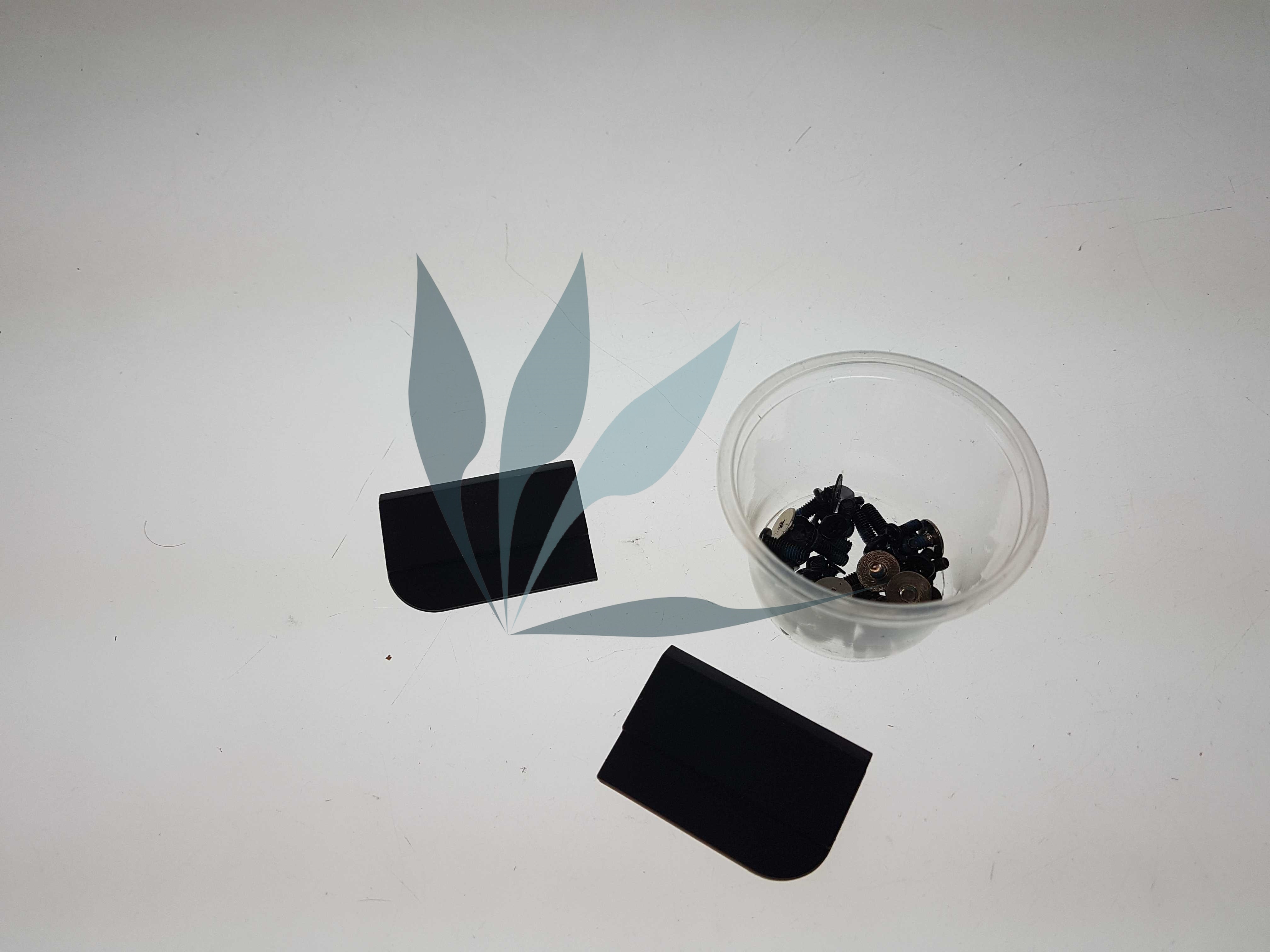 Kit visserie et gommes de fixation pour HP 17-x108nf