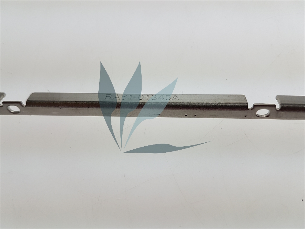 Montant de charnière gauche pour Samsung RV520