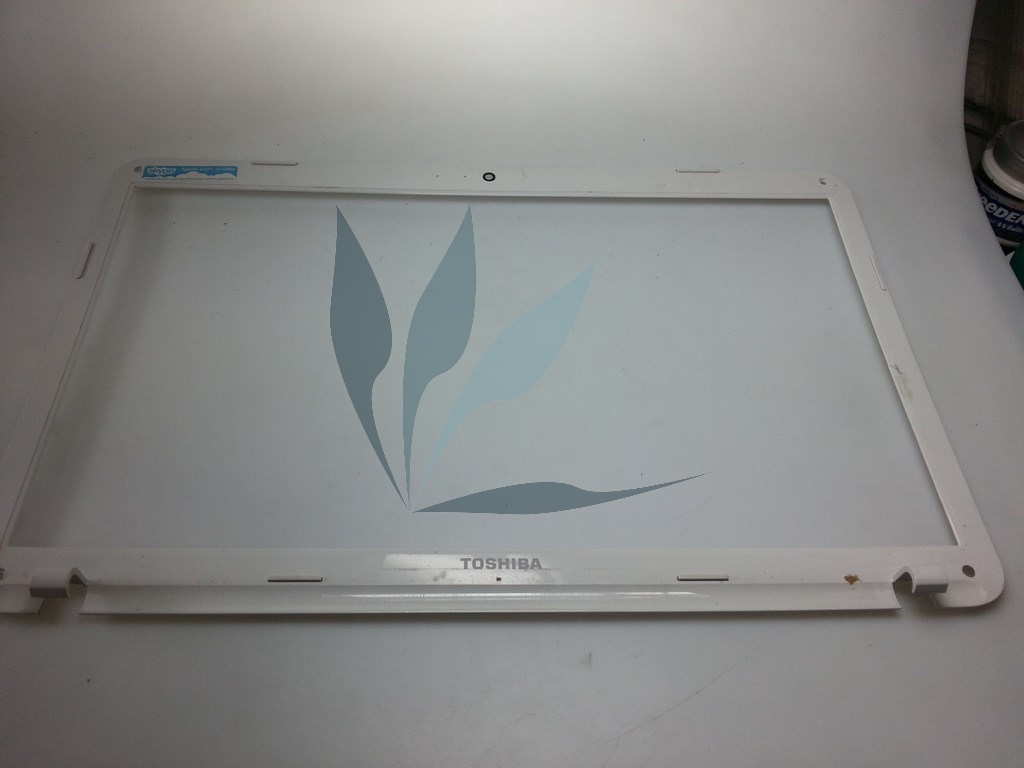 Bezel blanc pour Toshiba Satellite L870D