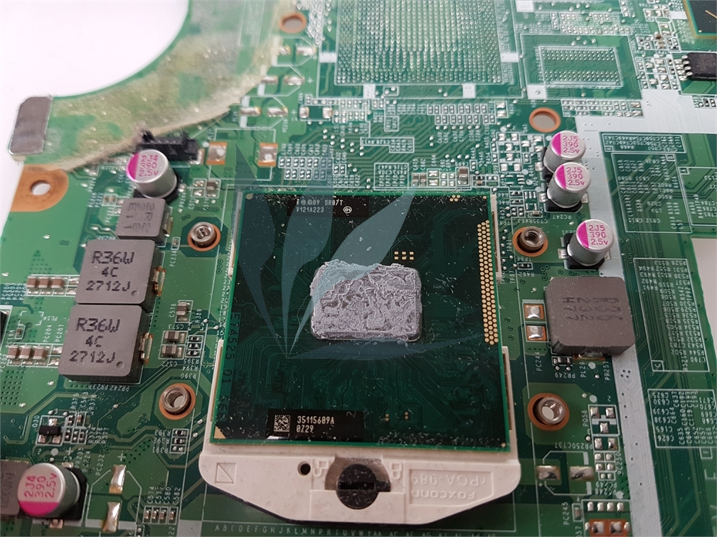 Processeur d'origine Pentium B950 processor (2.1 GHz, 1333 MHz/2 MB L3 cache, dual core, 35 W) pour HP g7-2249sf